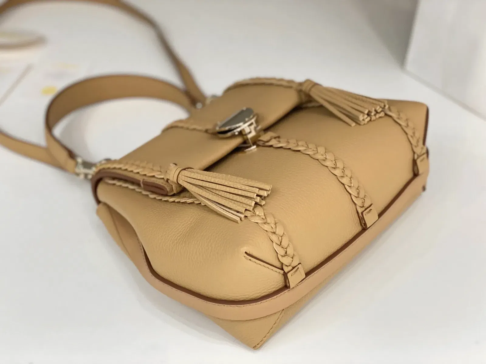 Top Quality Replica Chloe Penelope Small Shoulder Bag in Beige Grained Calfskin — image 7