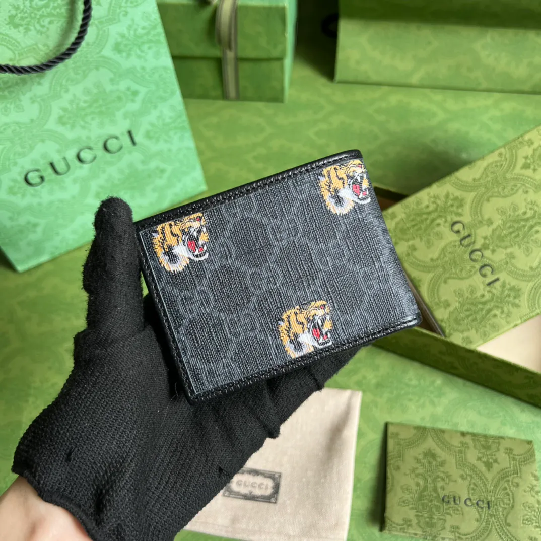 Wallet with tiger print — image 2