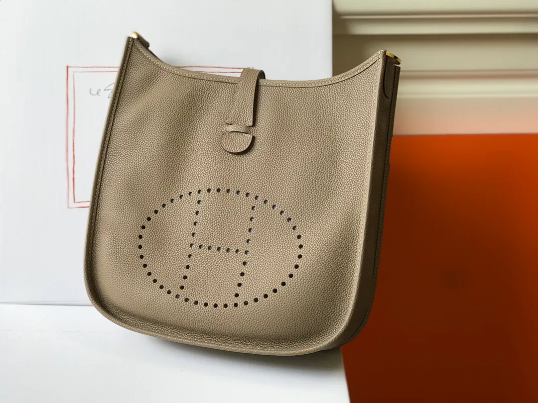 Hermes Evelyne