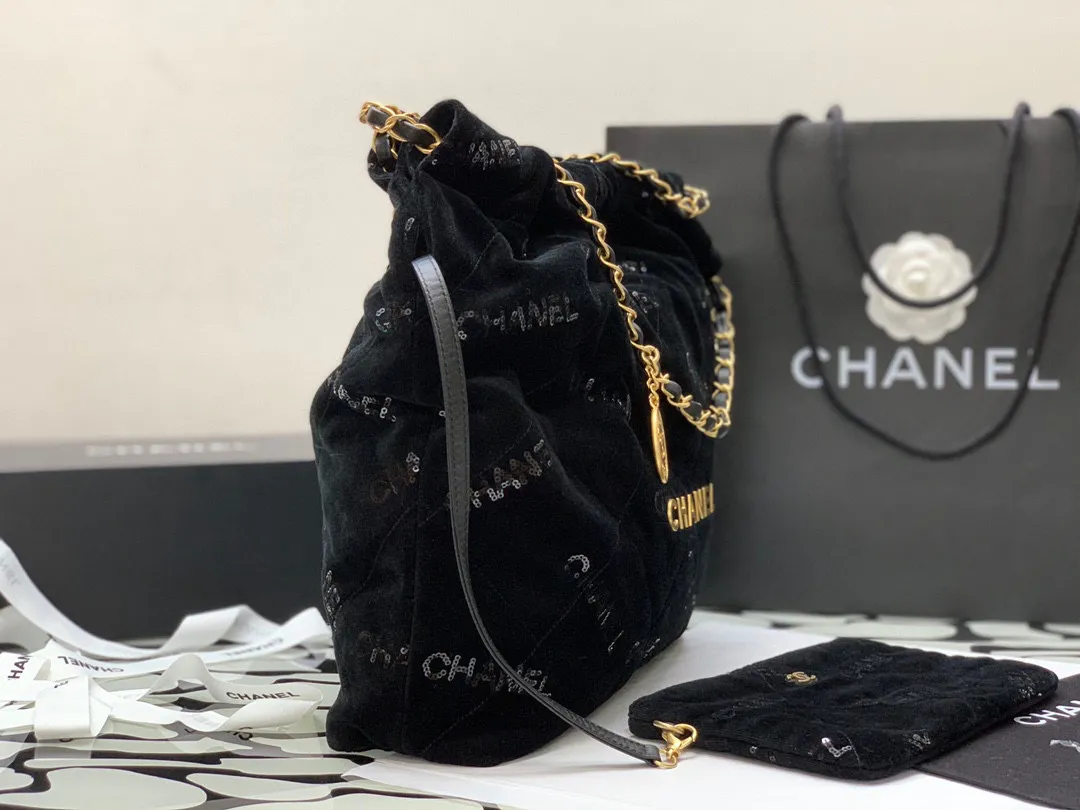 CHANEL 22 — image 9