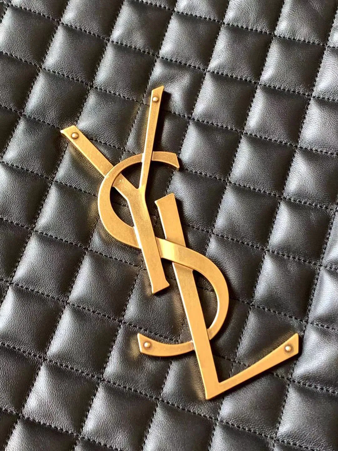 ICARE MAXI SHOPPING BAG IN QUILTED LAMBSKIN — image 4
