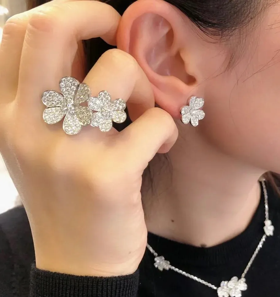 Van Cleef & Arpels Ring — image 8