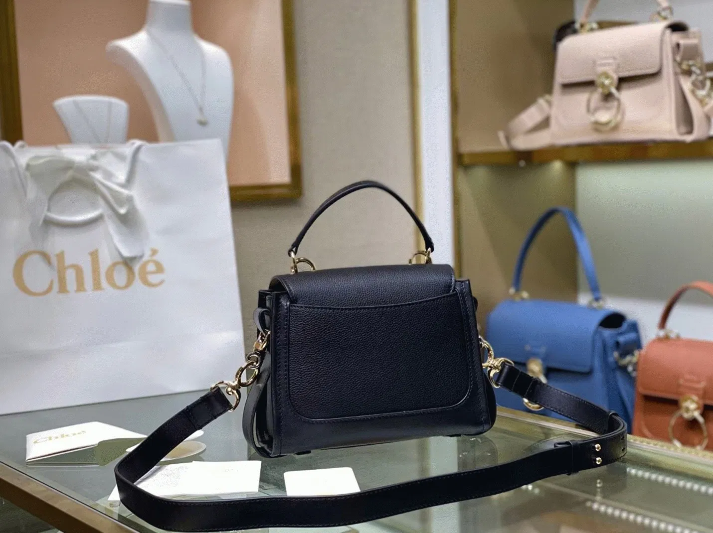 Top Quality Replica Chloe Mini Tess Day Bag In Black Grained Leather — image 8