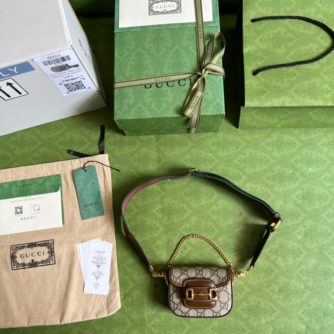 Gucci Horsebit 1955 strap wallet — image 3