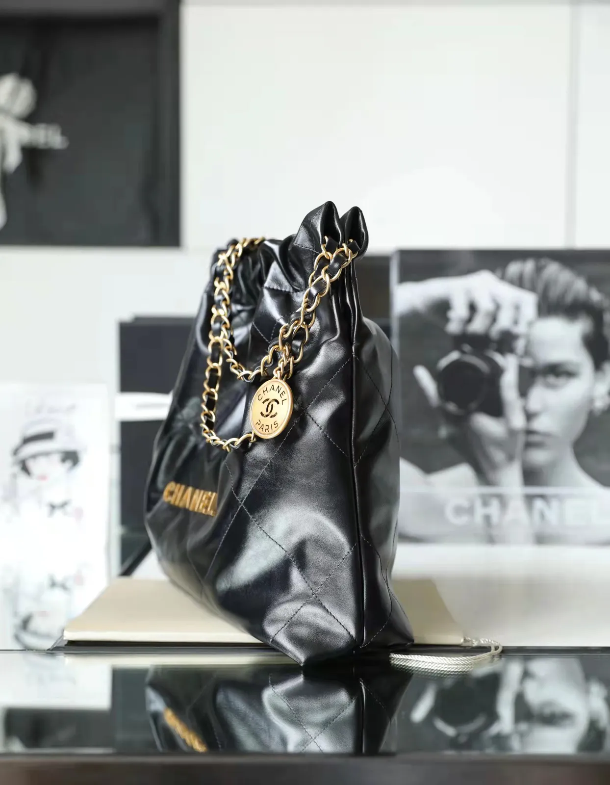 Chanel 22 Medium — image 5