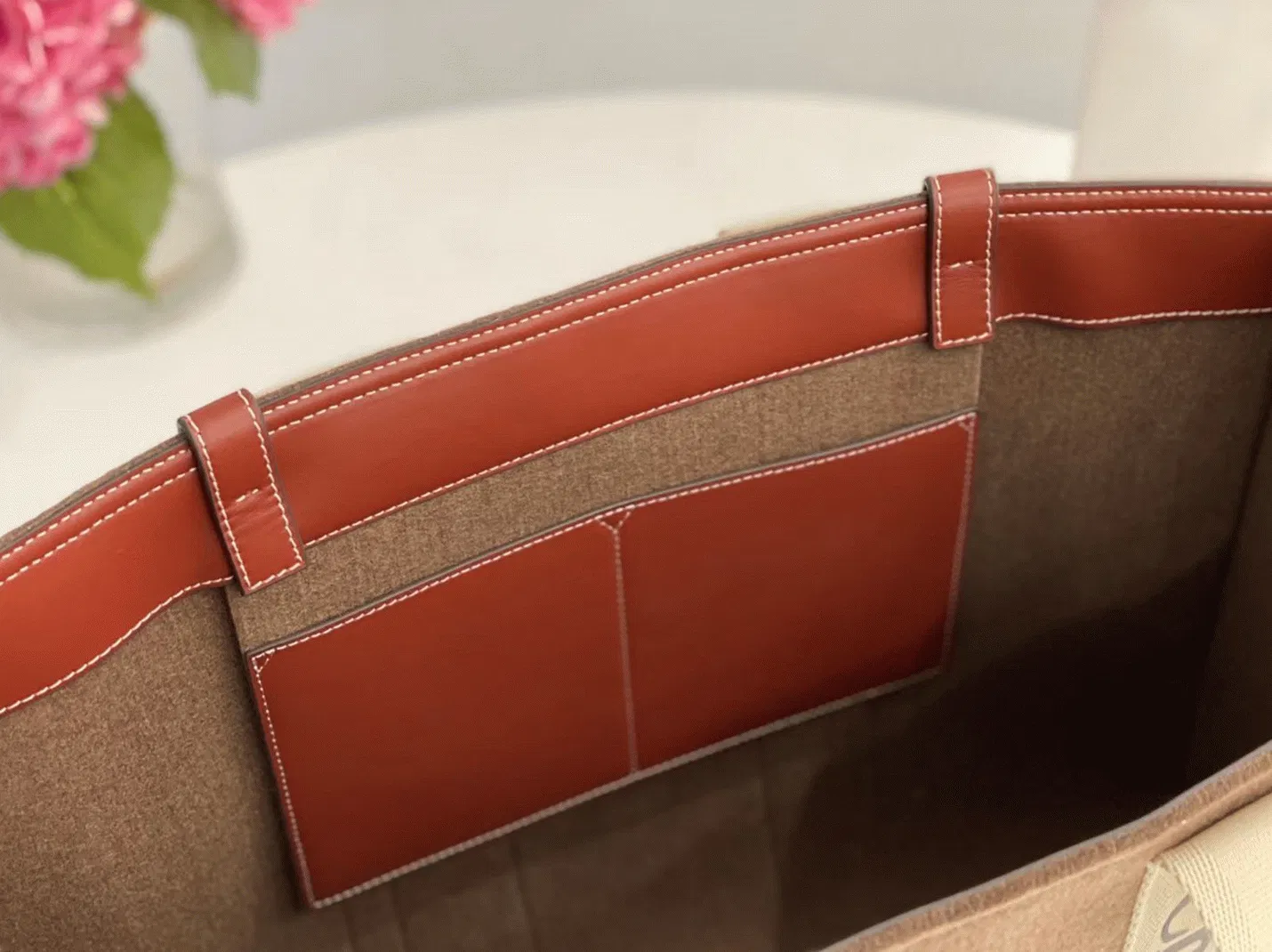Top Quality Replica Chloe Medium Woody Tote Bag In Brown Felt — image 7