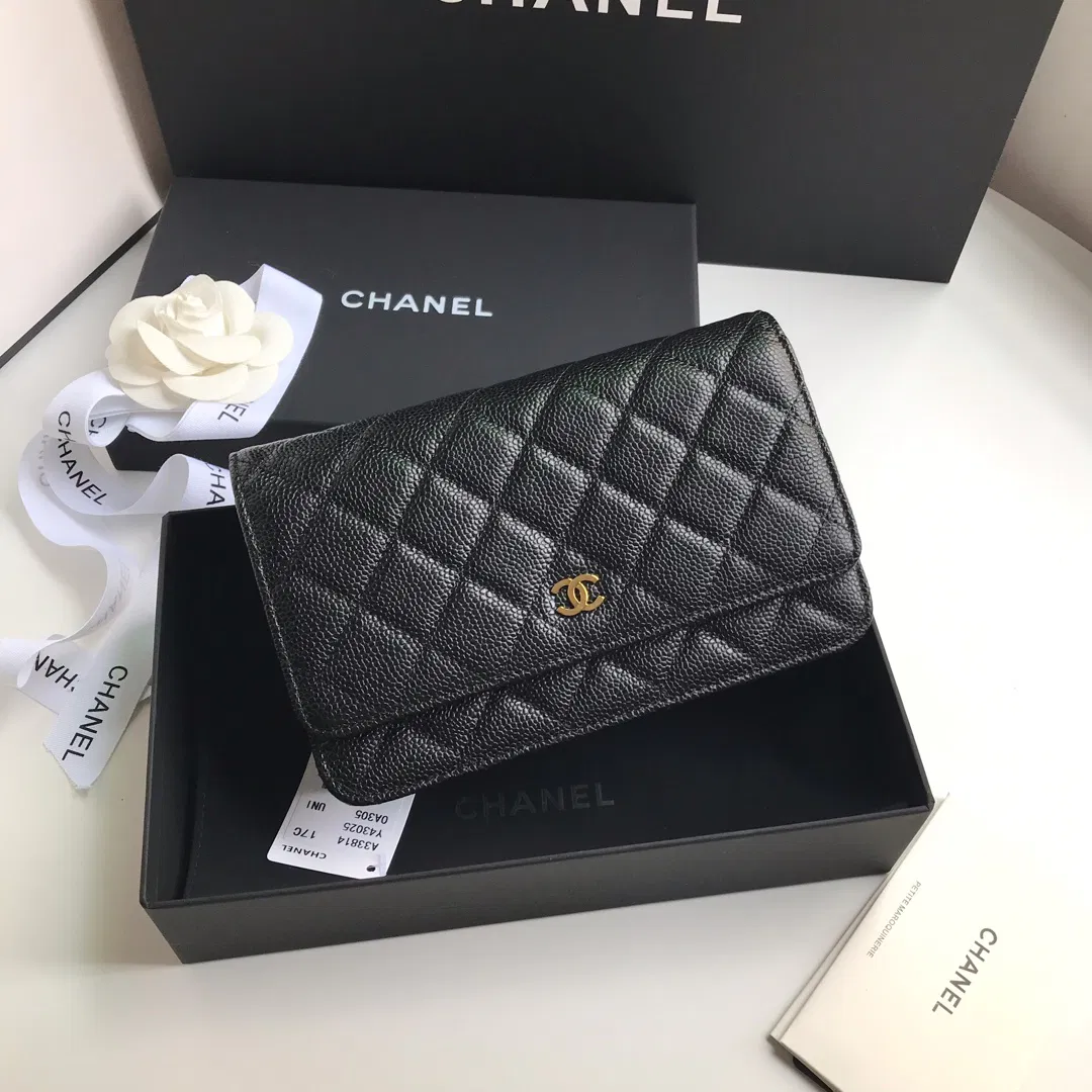 Chanel WOC — image 2