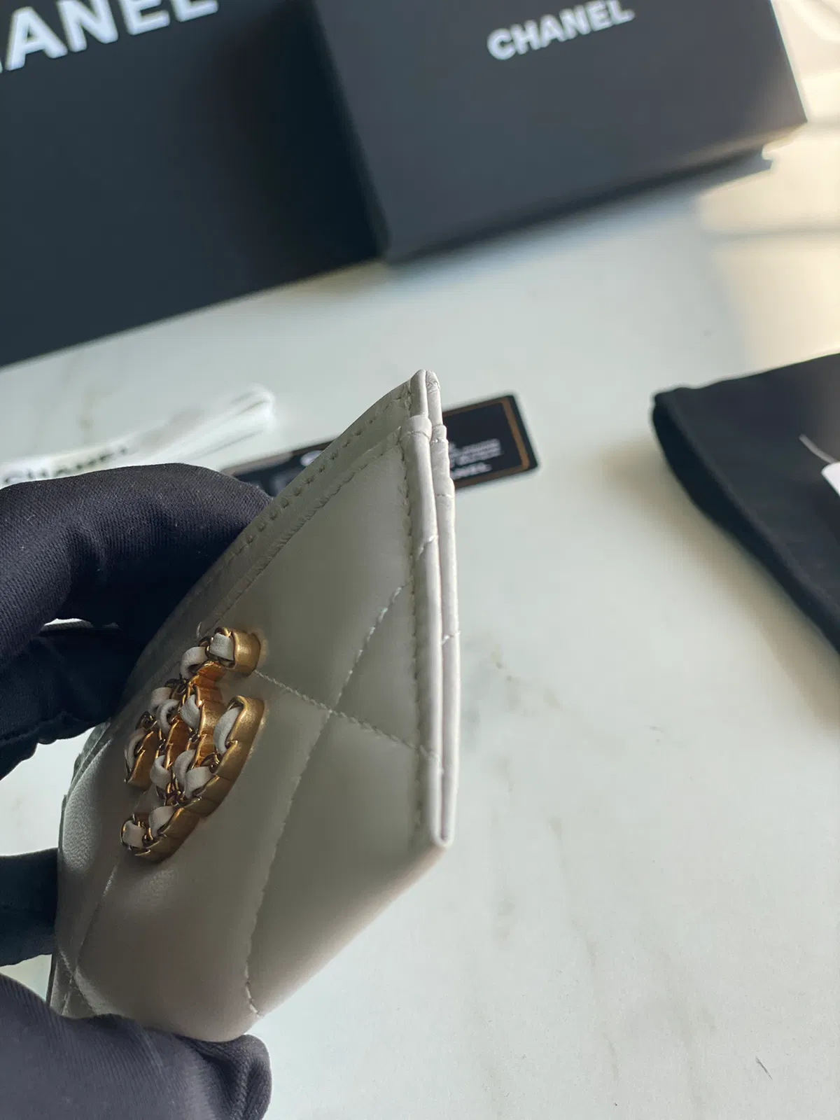 CHANEL 19 CARD HOLDER — image 7