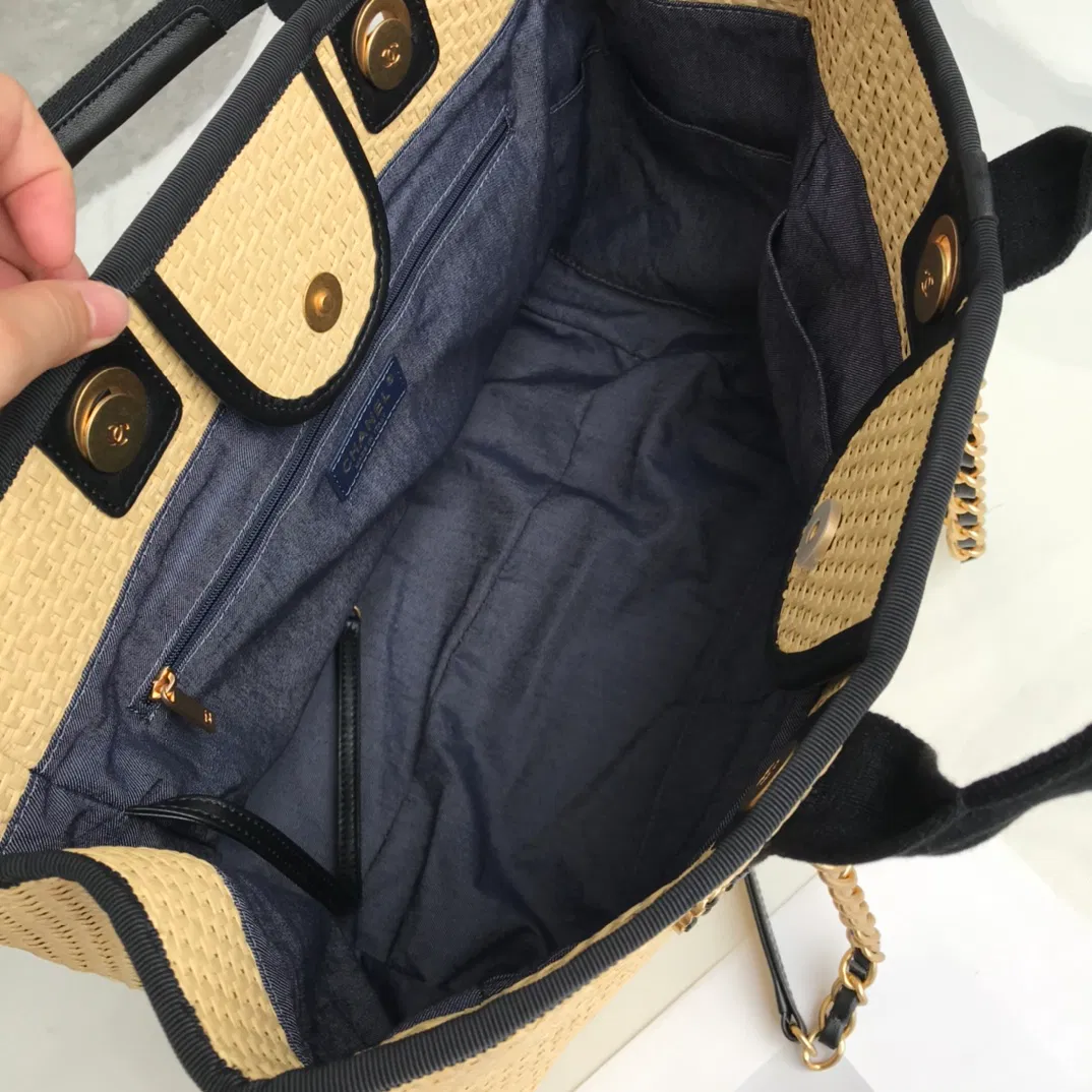 CHANEL TOTE — image 8