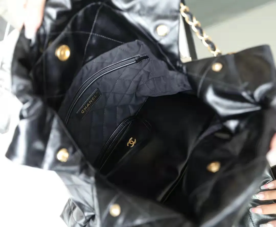 Chanel 22 Medium — image 7