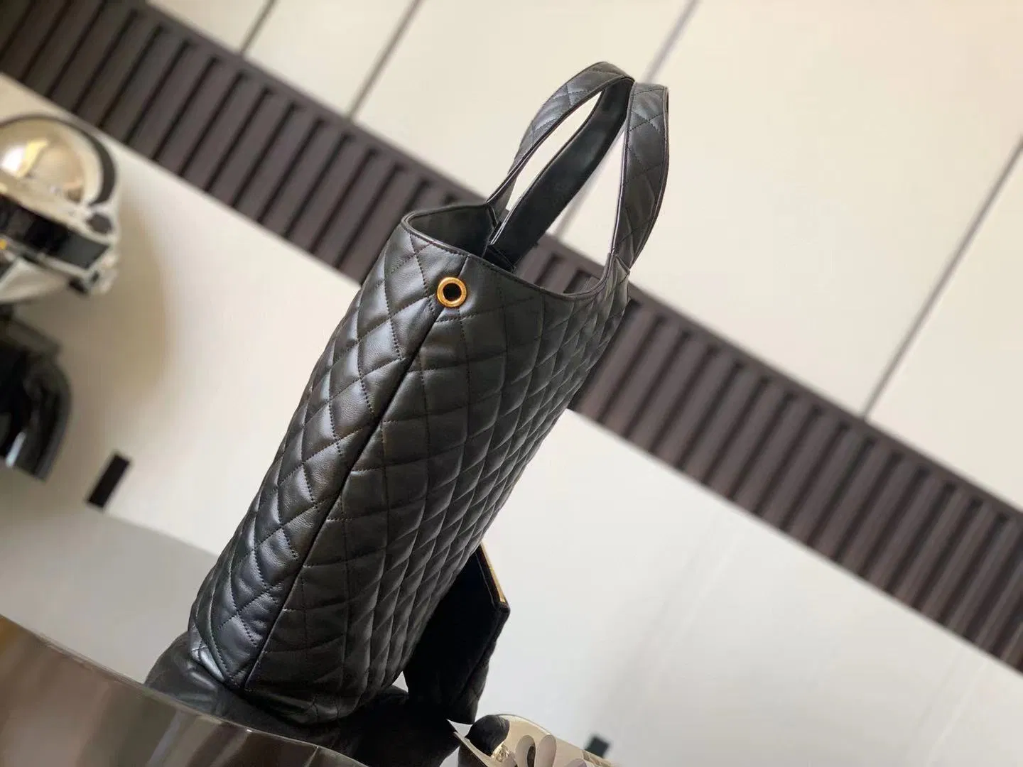 ICARE MAXI SHOPPING BAG IN QUILTED LAMBSKIN — image 2