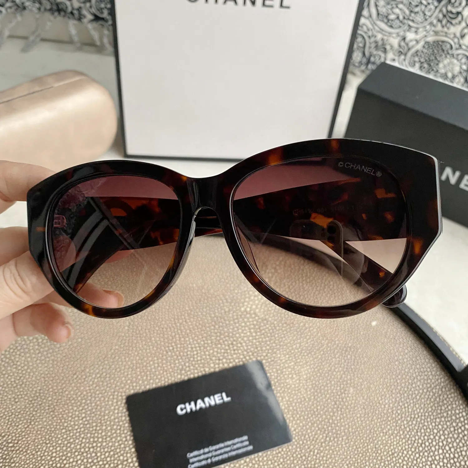 Vintage Sunglasses — image 7