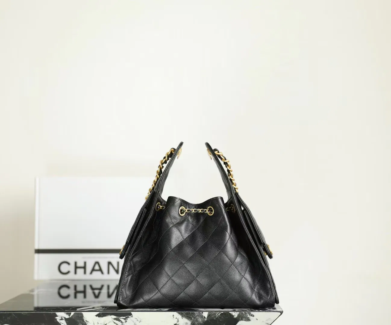 CHANEL 25 MEDIUM HANDBAG — image 3