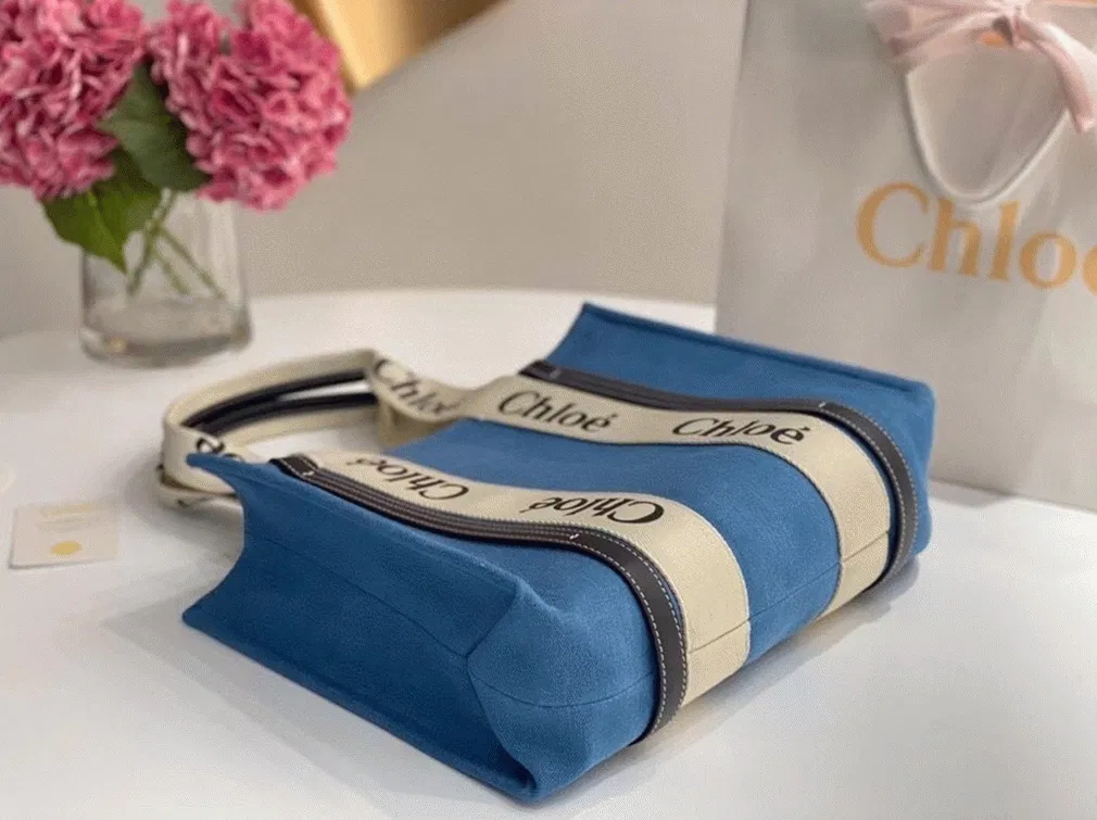 Top Quality Knockoff Chloe Medium Woody Tote Bag in Deadstock Denim — image 10