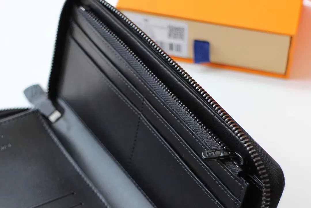 LOUIS VUITTON Wallet Zippy Wallet — image 9