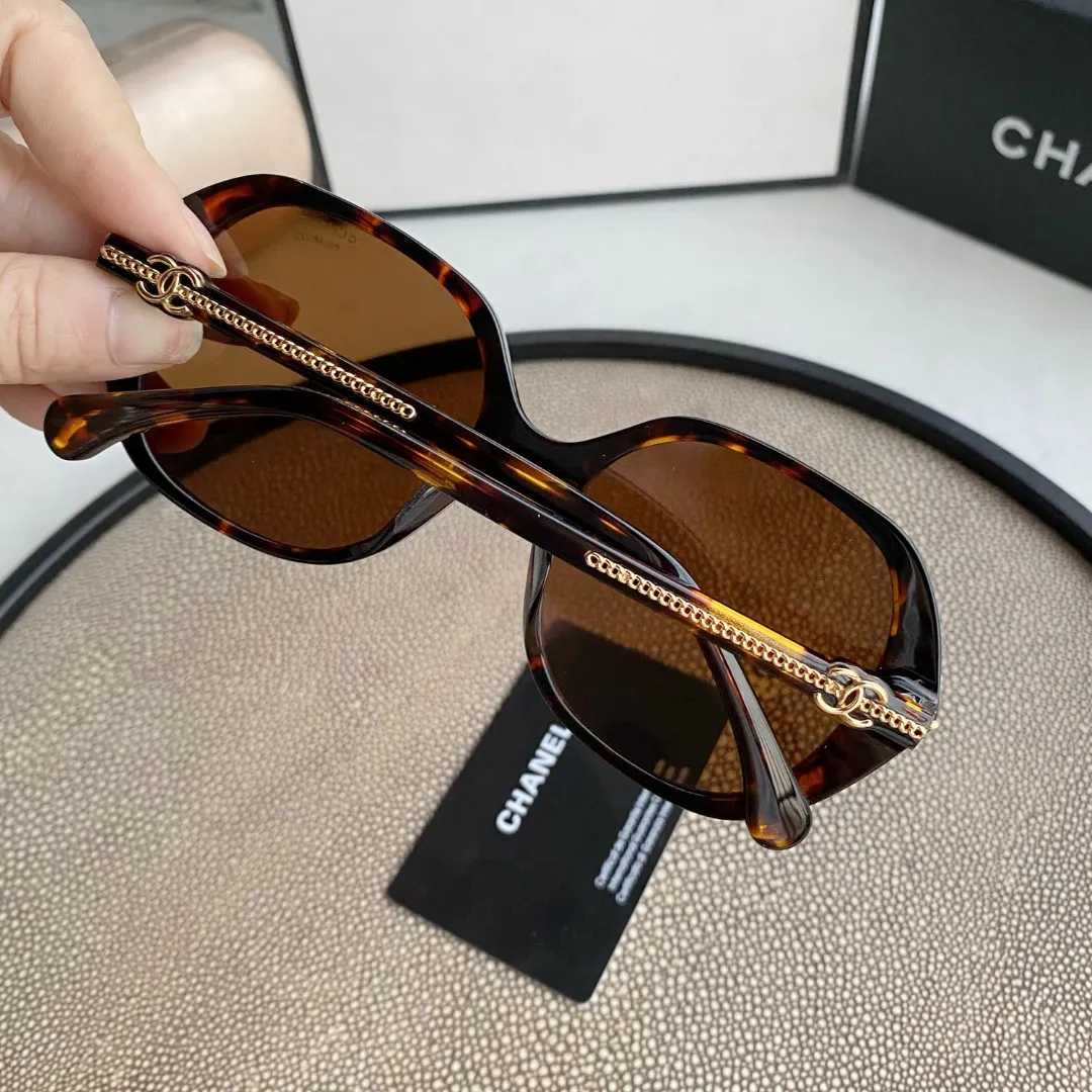Round Sunglasses — image 5
