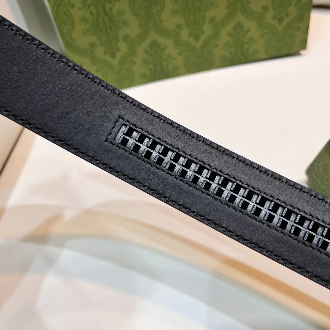 Square G reversible leather belt — image 4