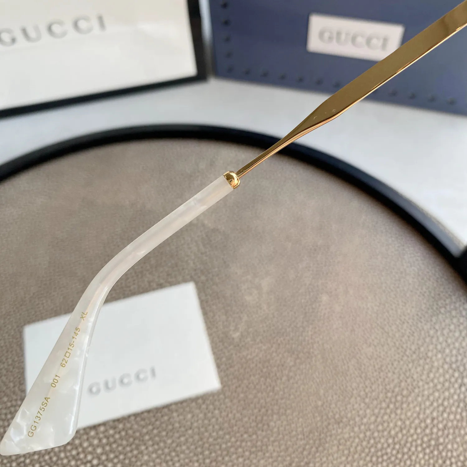 NEW GUCCI SUNGLASSES 1079/S — image 3