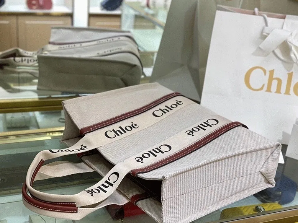 Top Quality Imitation Chloe Large Woody Tote Bag in Canvas with Brown Leather Strips — image 6