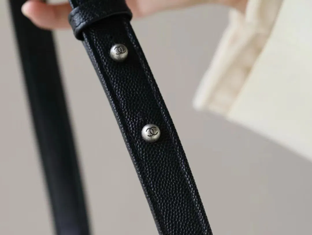 BOY CHANEL SHOULDER BAG Cow Leather — image 8