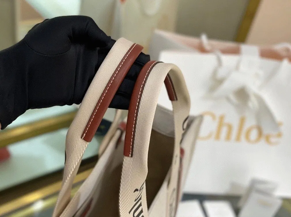 Top Quality Imitation Chloe Large Woody Tote Bag in Canvas with Brown Leather Strips — image 5