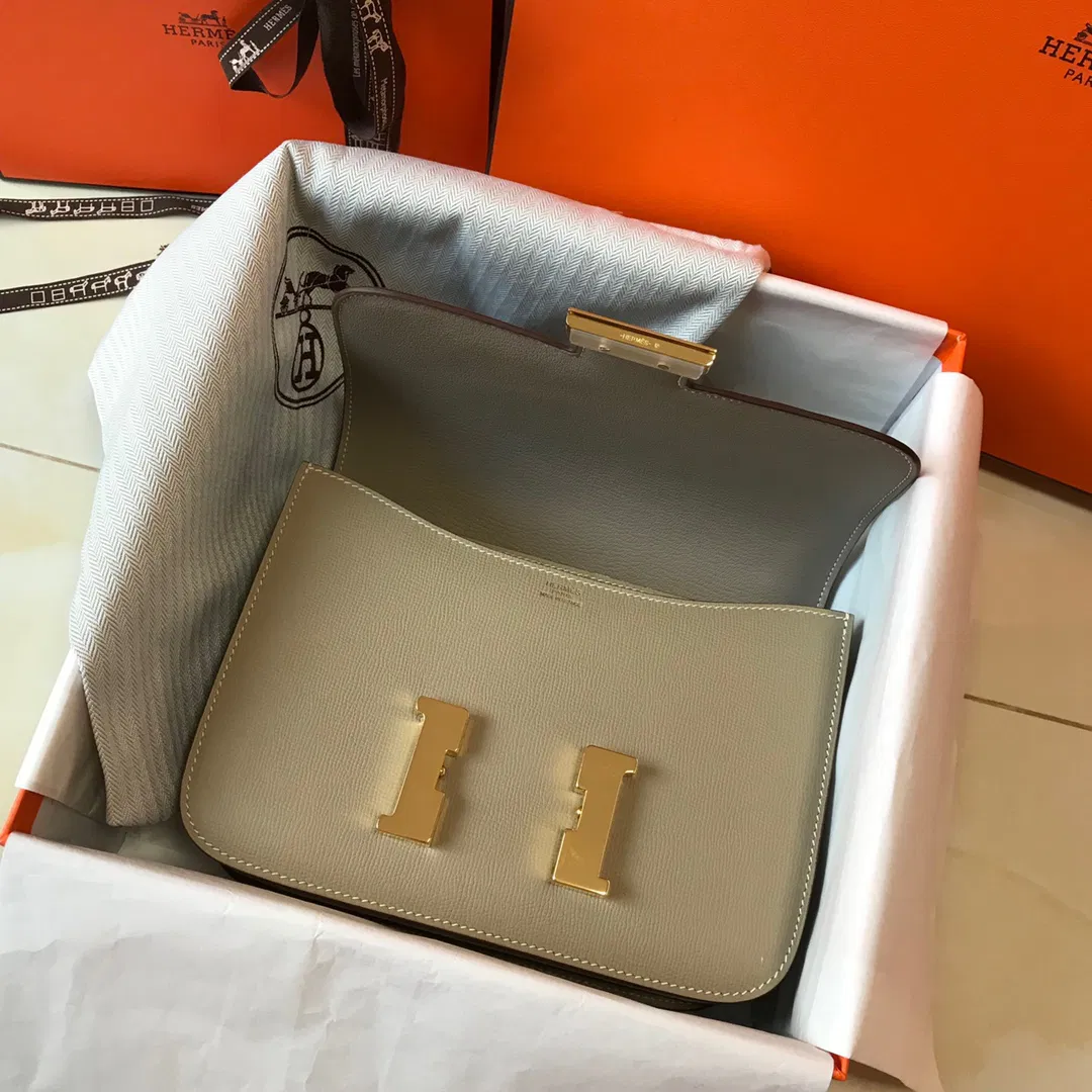 Hermes Constance — image 5