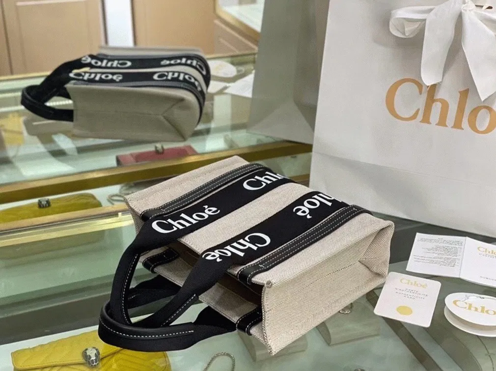Top Quality Replica Chloe Small Woody Tote Bag in Canvas with Black Leather Strips — image 4
