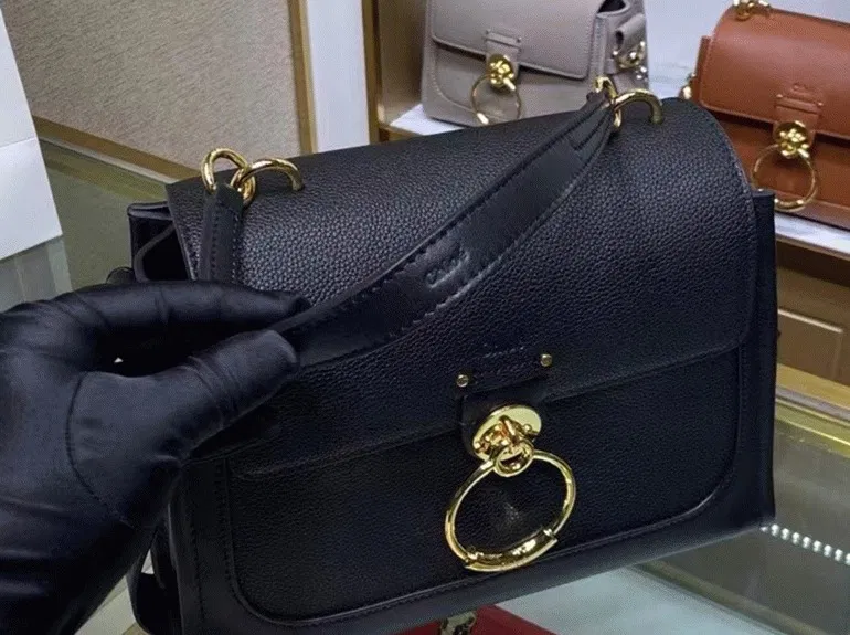 Top Quality Knockoff Chloe Small Tess Day Bag In Black Grained Leather — image 9
