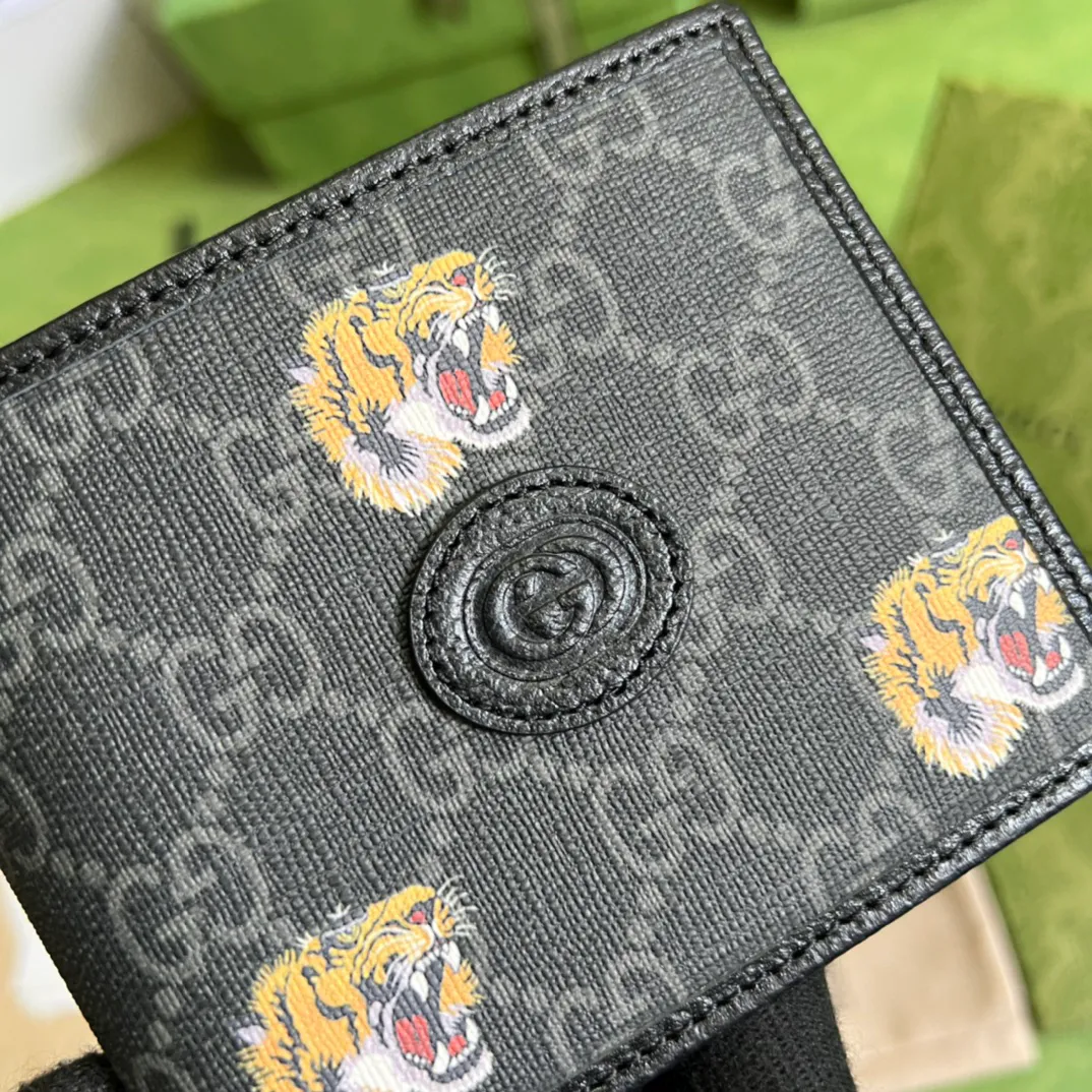 Wallet with Interlocking G — image 7