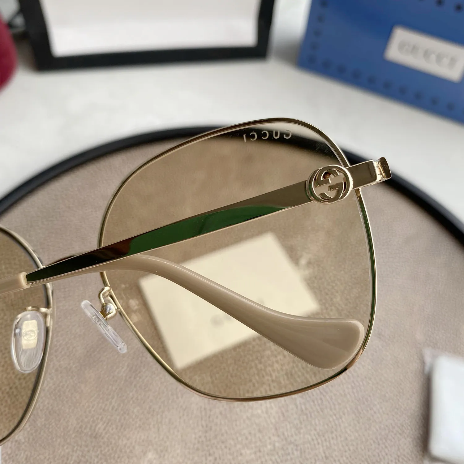 Gucci – GG0724S Gold — image 4