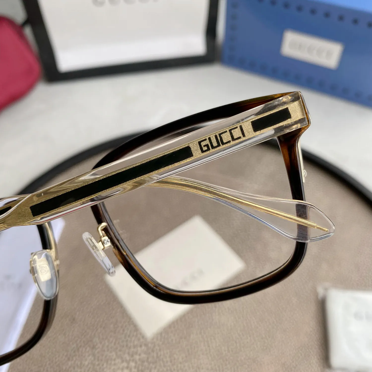 Gucci Eyewear square tinted sunglasses — image 4