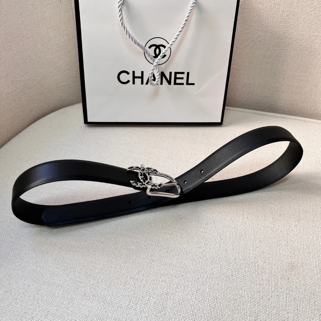 Chanel casual style leather logo belts — image 9