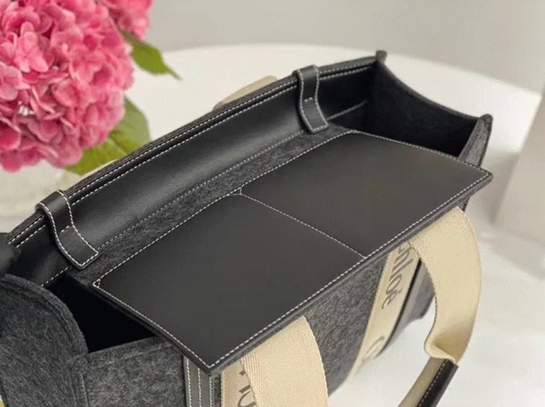 Top Quality Knockoff Chloe Large Woody Tote Bag In Grey Felt — image 9