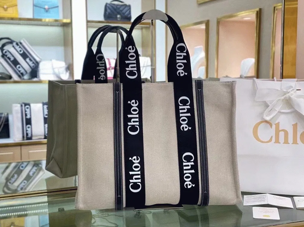 Top Quality Knockoff Chloe Medium Woody Tote Bag in Canvas with Black Leather Strips — image 4
