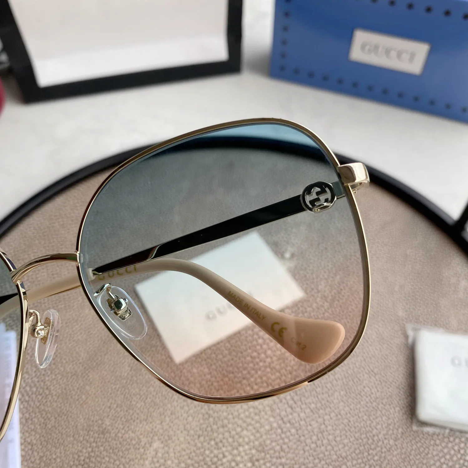 Gucci – GG0724S Gold — image 5