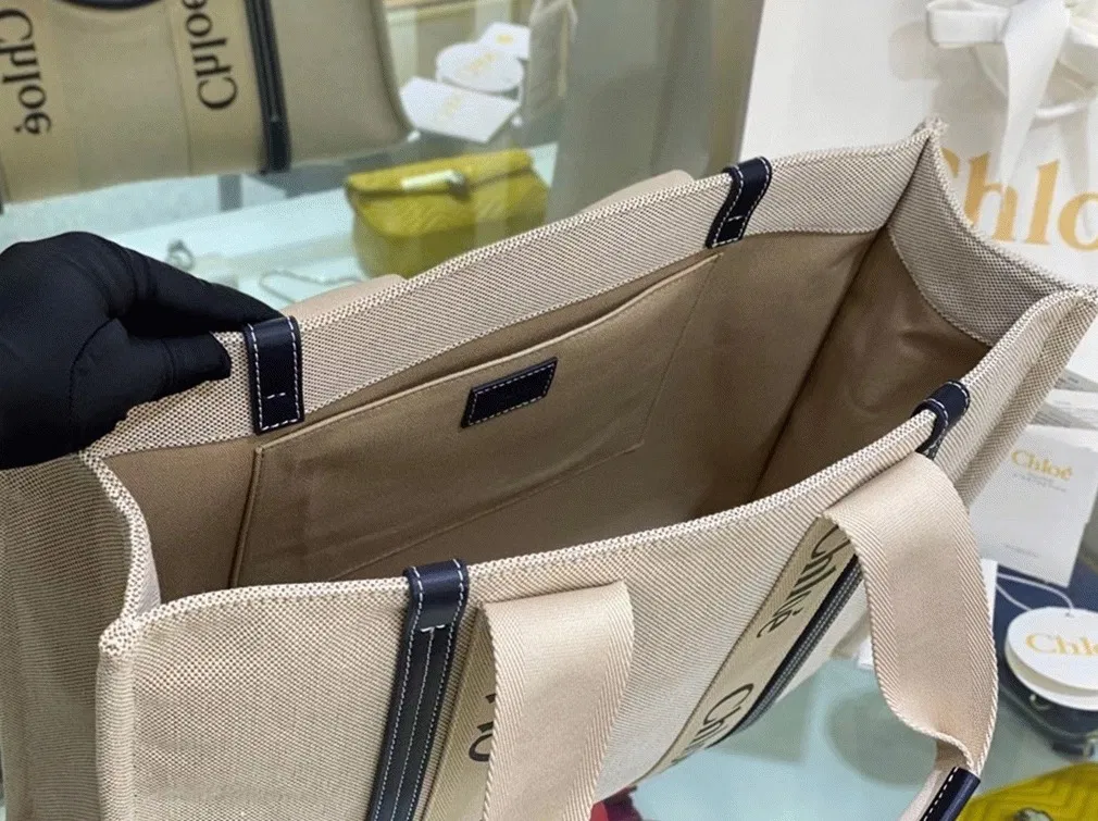 Top Quality Replica Chloe Large Woody Tote Bag in Canvas with Blue Leather Strips — image 7