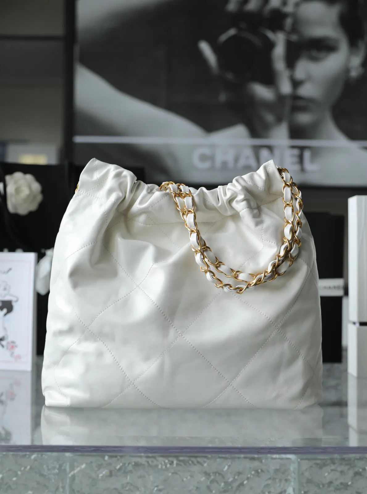 Chanel 22 Small β image 8