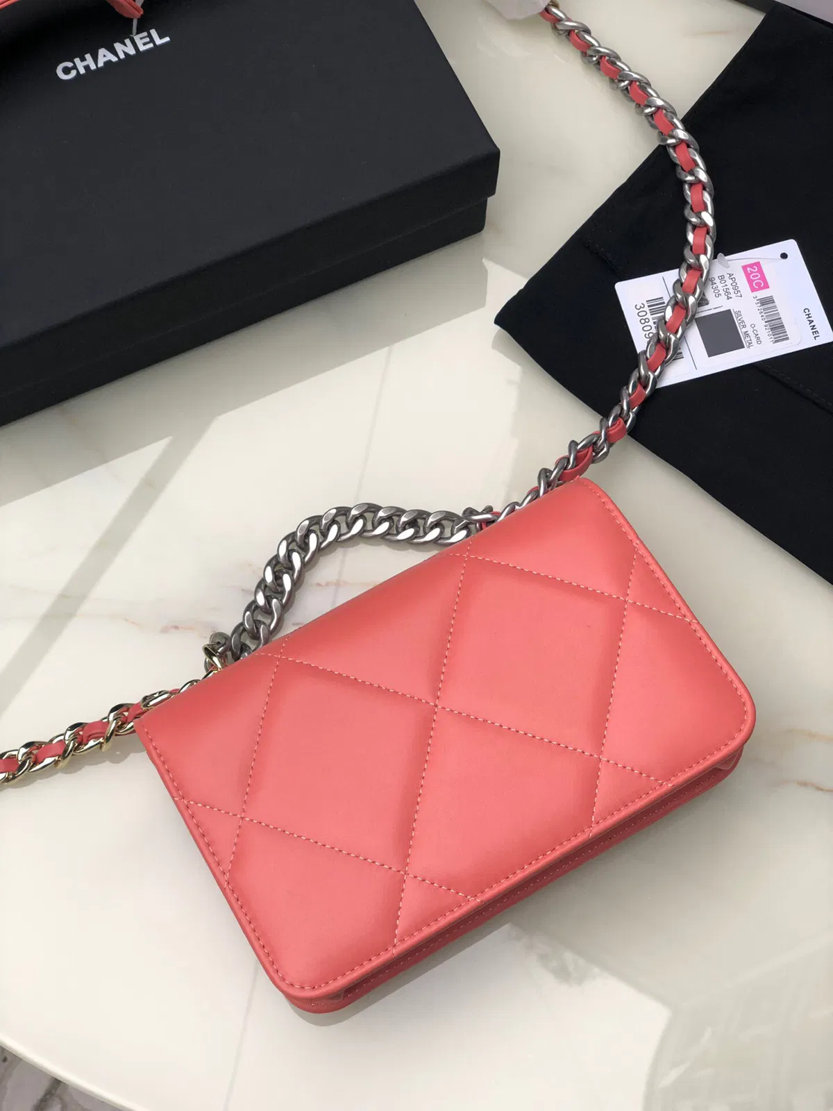 CHANEL 19 WALLET ON CHAIN — image 2