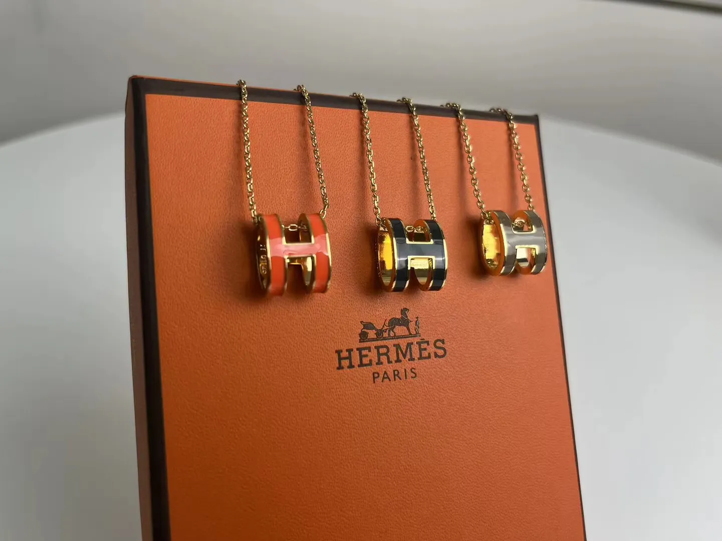 Hermès Mini Pop H Pendant — image 2