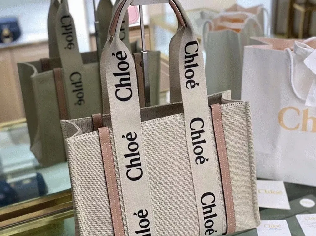 Top Quality Replica Chloe Medium Woody Tote Bag in Canvas with Beige Leather Strips — image 3