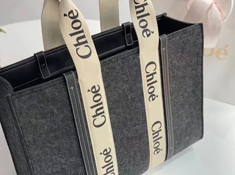 Top Quality Fake Chloe Medium Woody Tote Bag In Grey Felt — image 2