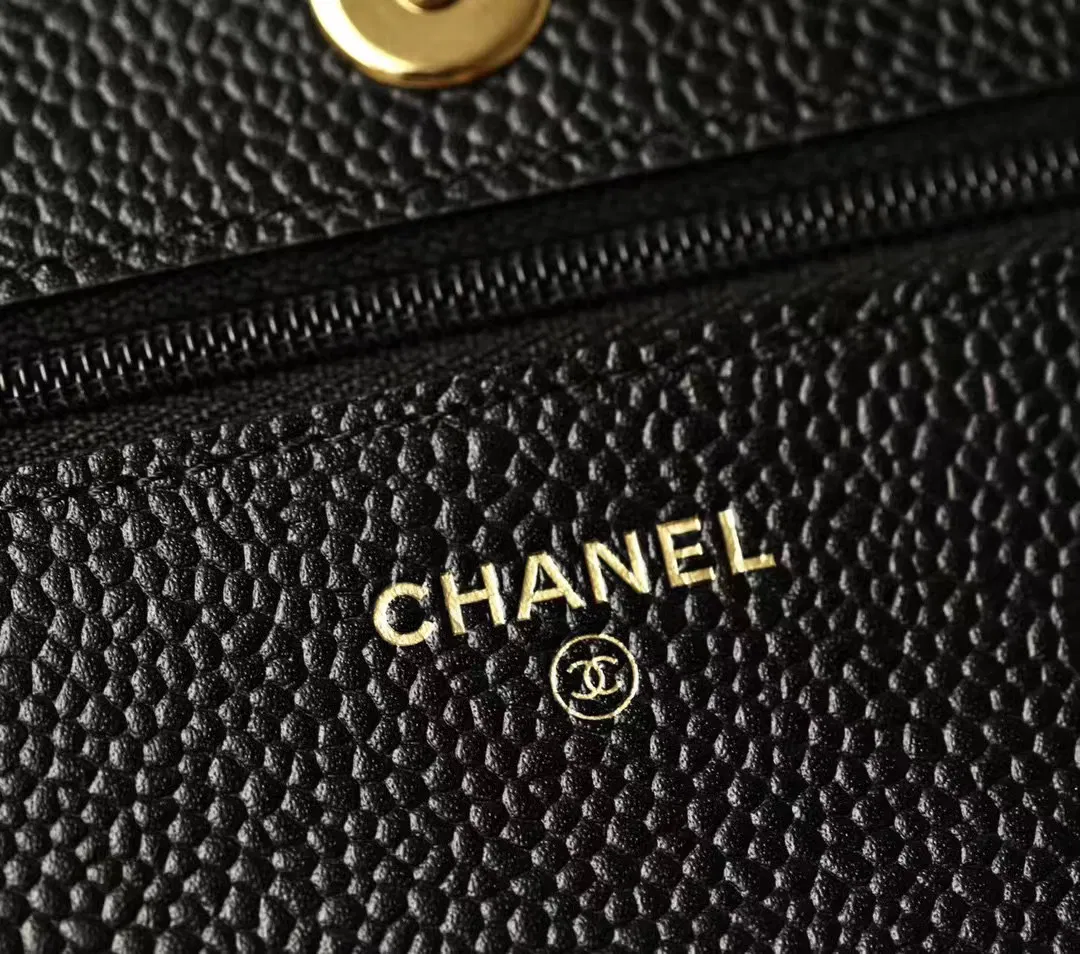CHANEL WALLET ON CHAIN — image 8
