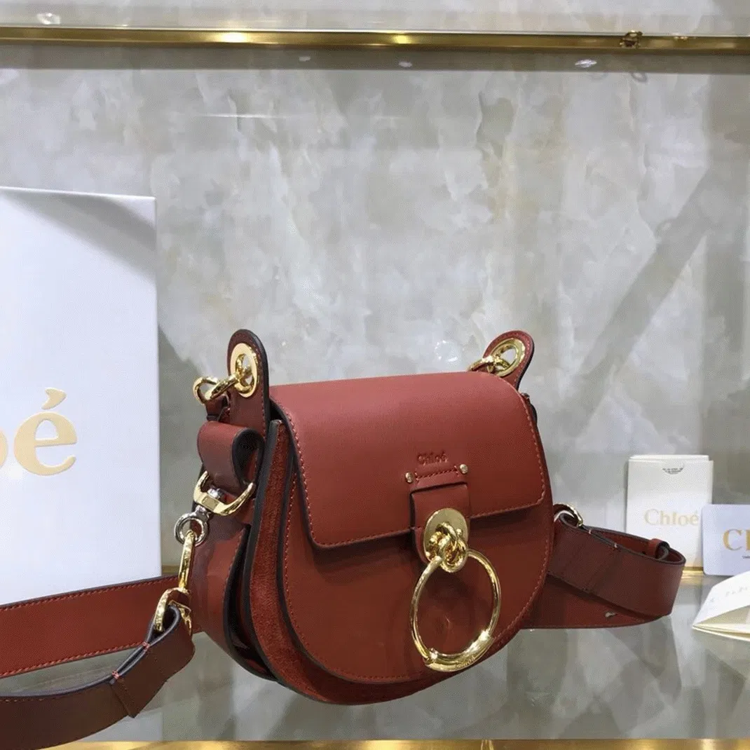 Top Quality Fake Chloe Small Tess Shoulder Bag In Caramel Calfskin — image 6