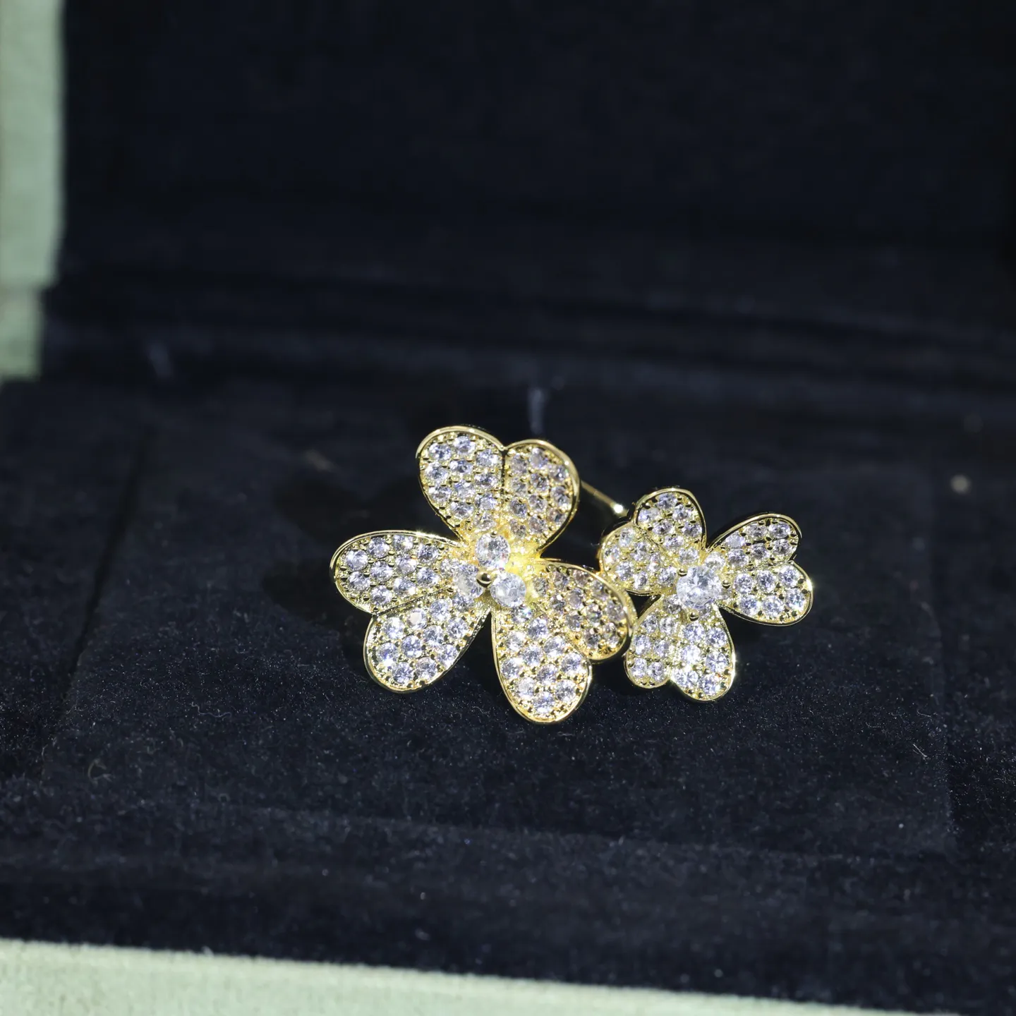 Van Cleef & Arpels Ring — image 5