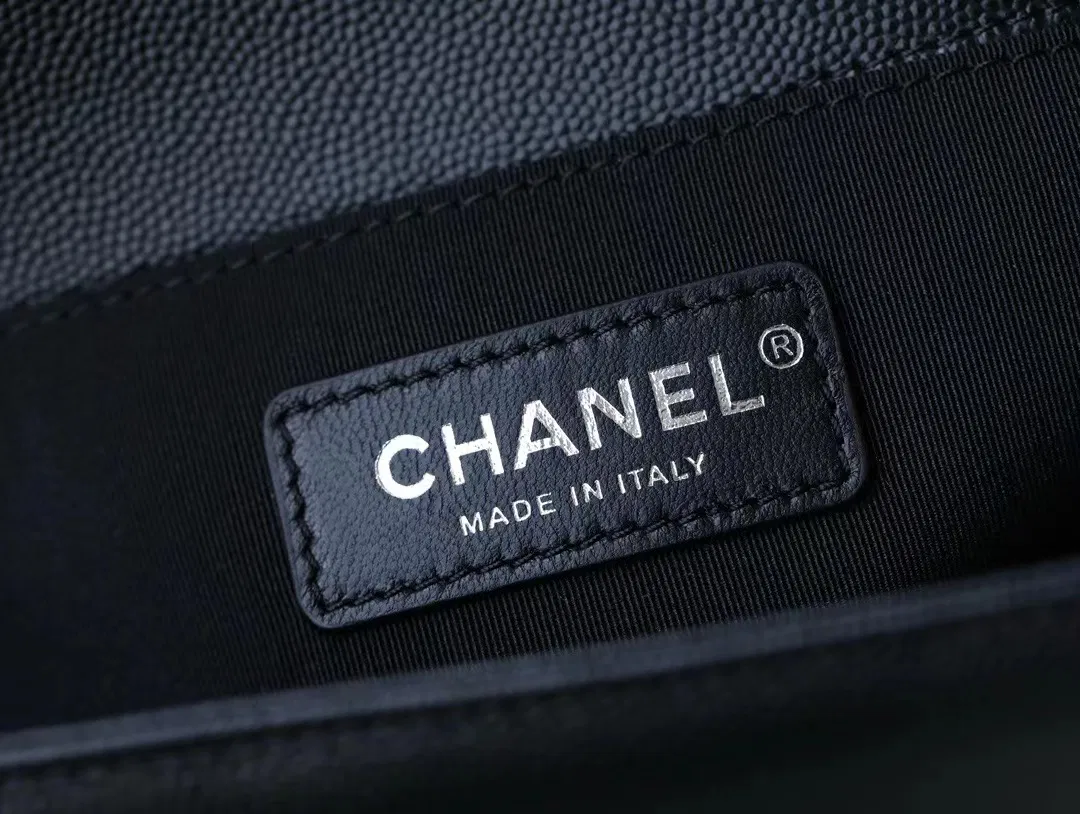 BOY CHANEL SHOULDER BAG Cow Leather — image 7