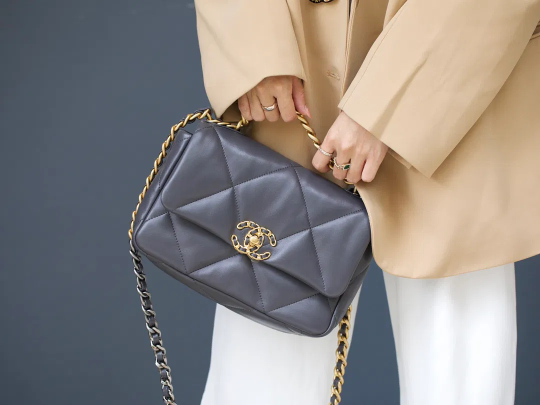 Chanel 19 — image 8