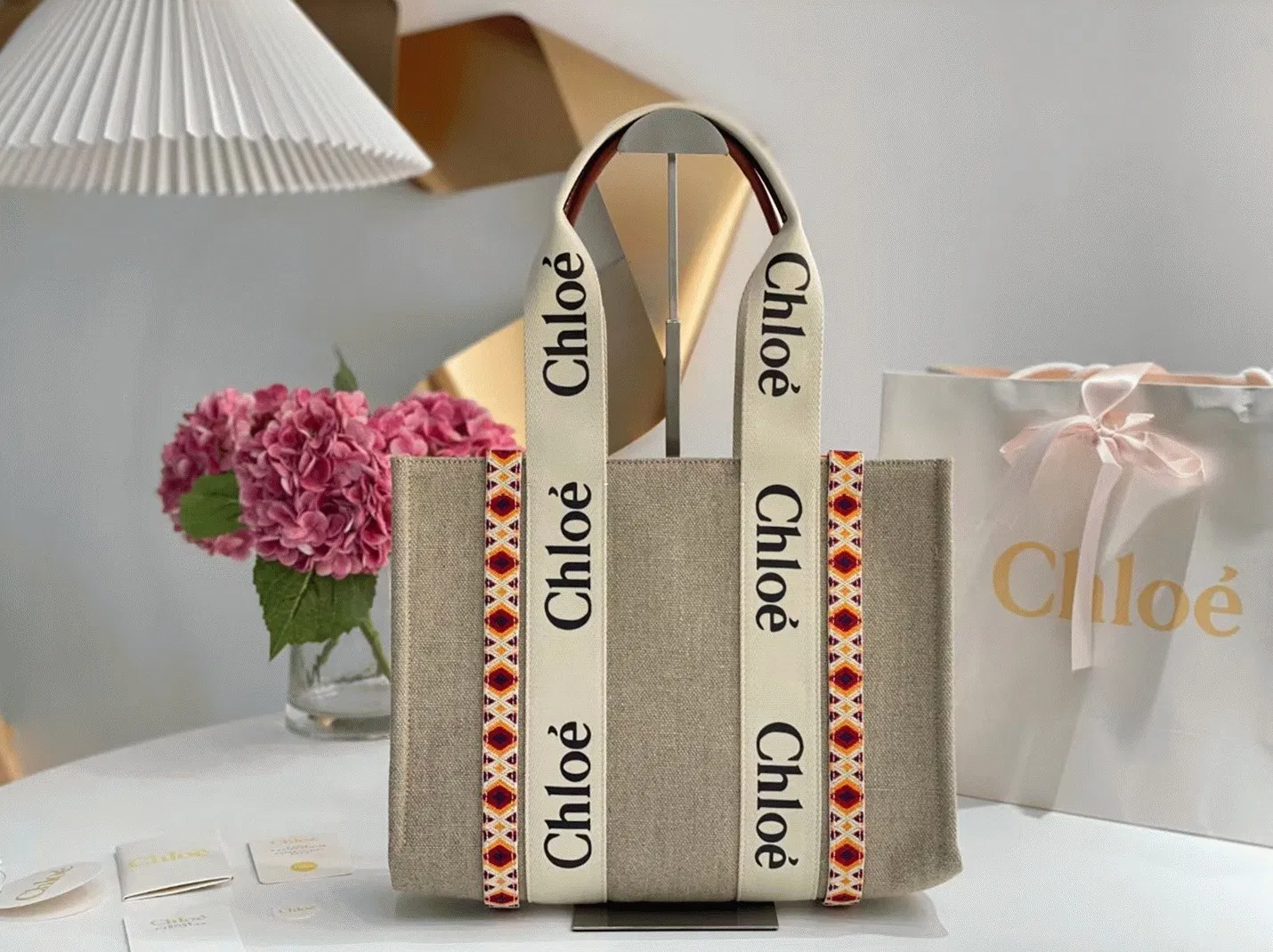 Top Quality Replica Chloe Medium Woody Tote Bag with Hand-embroidered — image 9