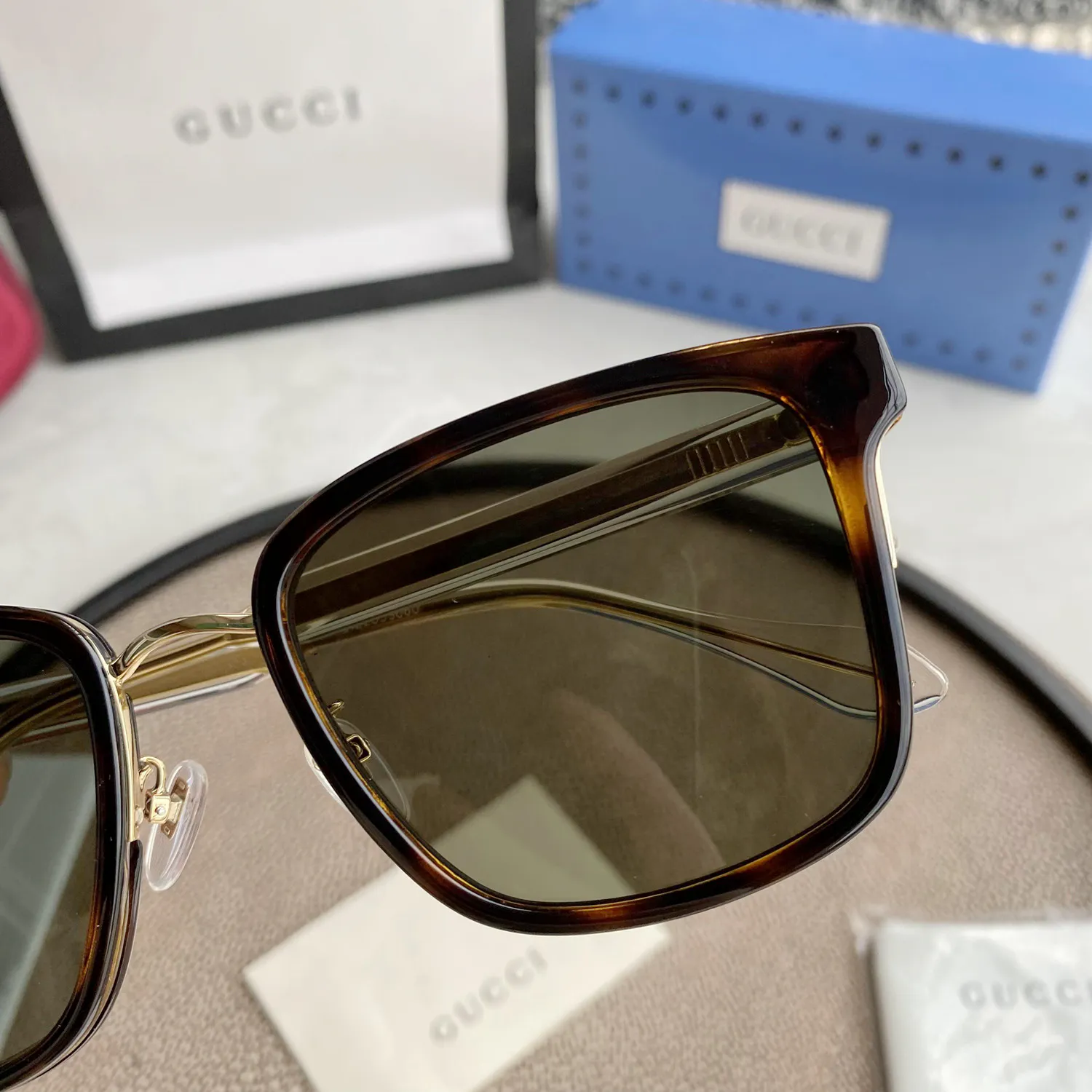 Gucci Eyewear square tinted sunglasses — image 5
