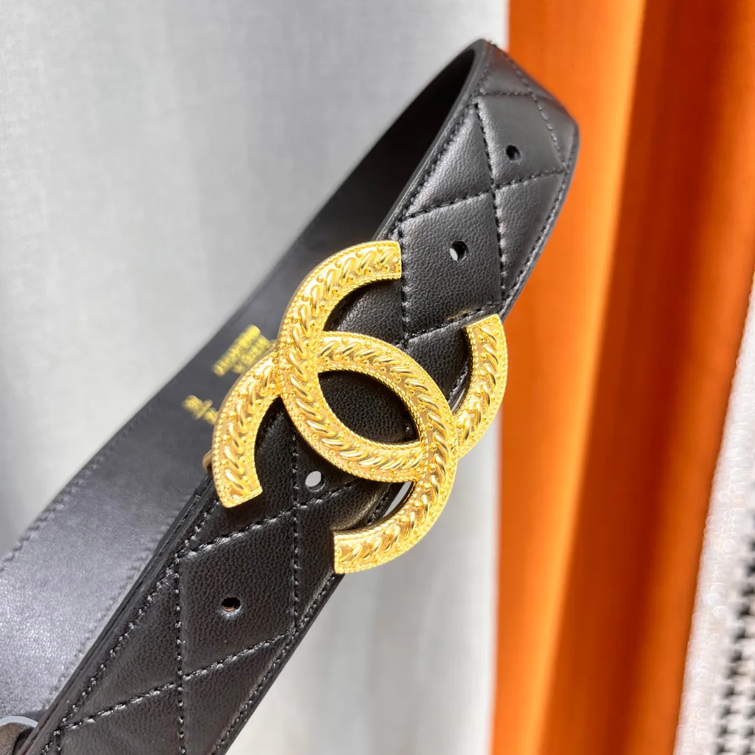 Chanel leather belt — image 2
