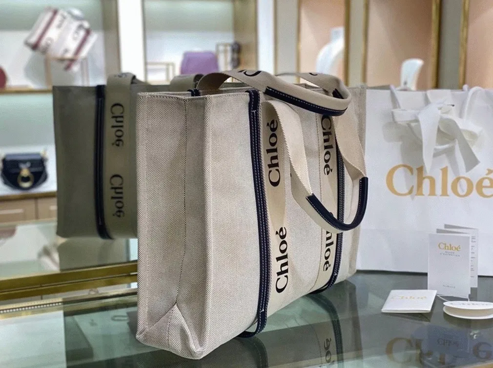 Top Quality Replica Chloe Large Woody Tote Bag in Canvas with Blue Leather Strips — image 9